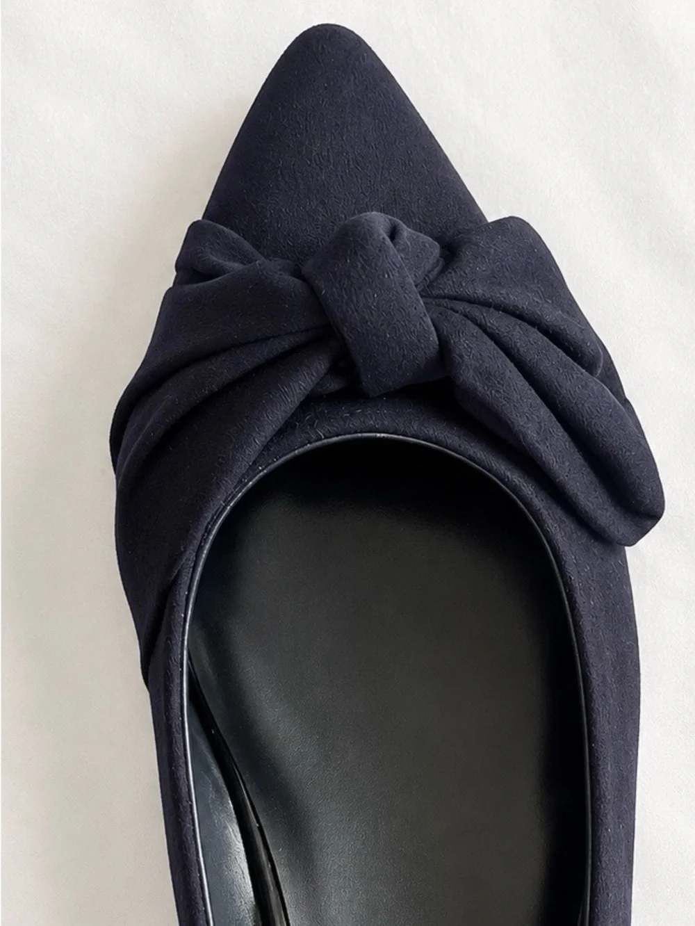 Bandolino Black Pointed-Knot Suede Flats